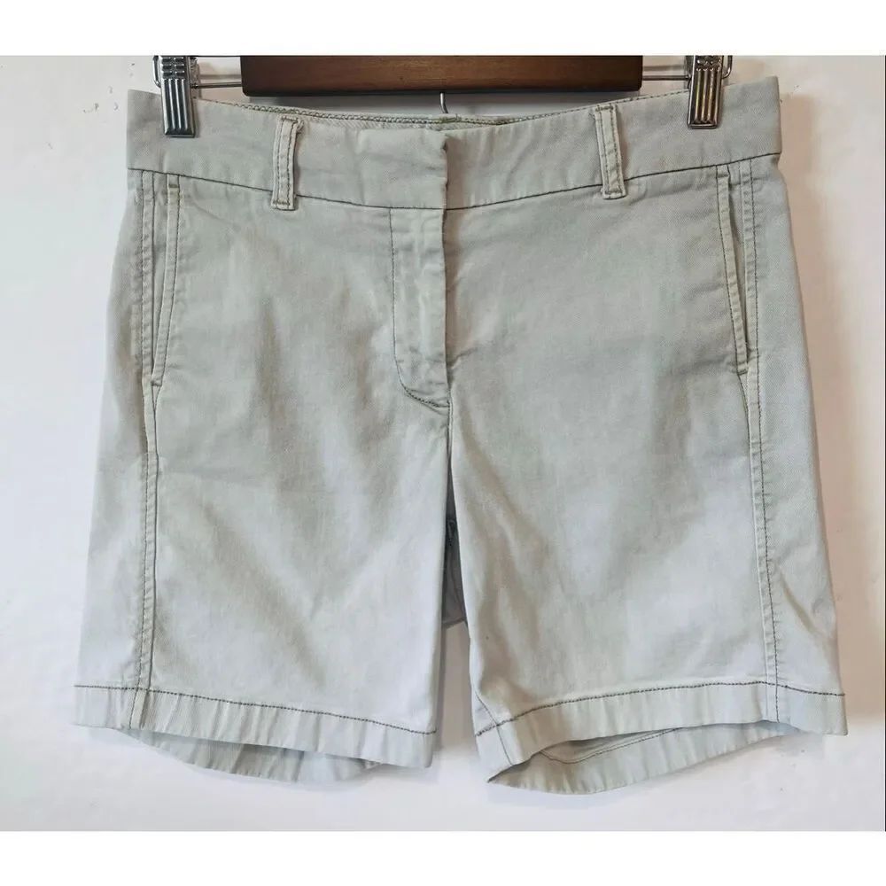 J Crew Light Gray Chino Shorts   Size 4